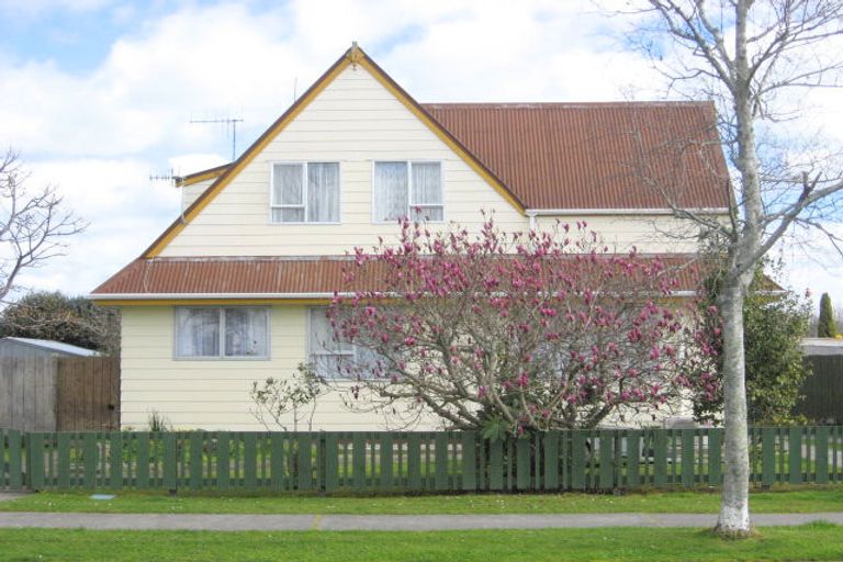 Photo of property in 35 Rata Avenue, Edgecumbe, 3120