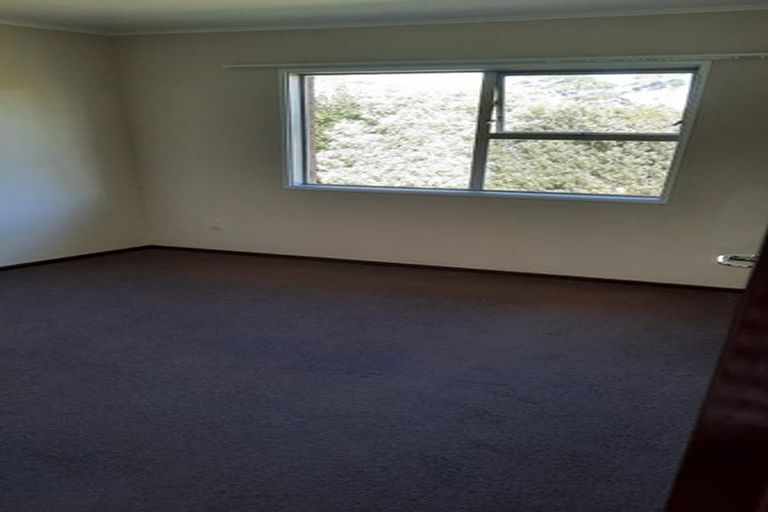Photo of property in 3/200 Edmonton Road, Te Atatu South, Auckland, 0610