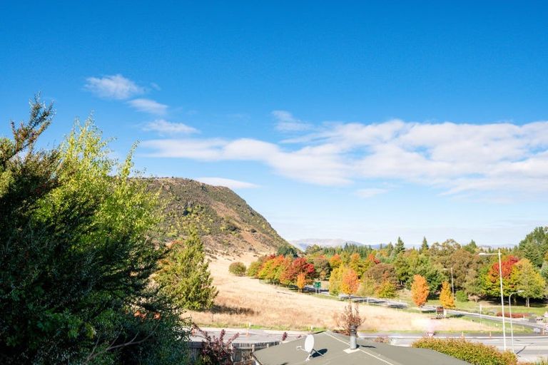 Photo of property in 3 Plantation Road, Wanaka, 9305