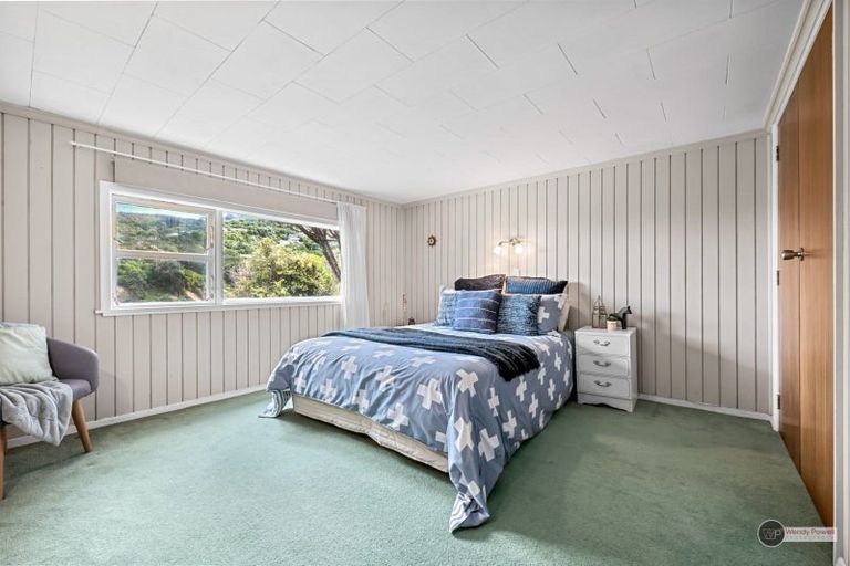 Photo of property in 37 Normandale Road, Normandale, Lower Hutt, 5010