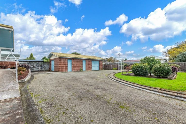 Photo of property in 12 Tararua Street, Pahiatua, 4910