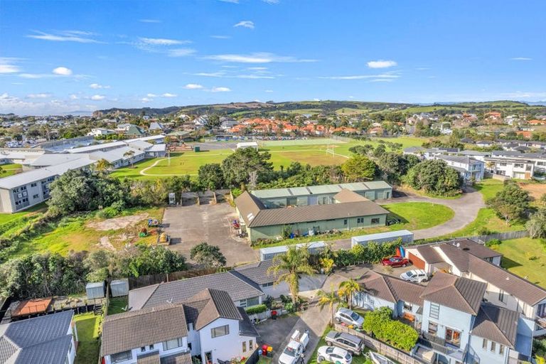 Photo of property in 32 Keepers Drive, Gulf Harbour, Whangaparaoa, 0930