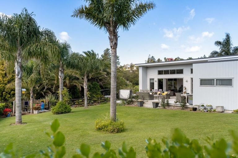 Photo of property in 14 Titoki Lane, Whangamata, 3691