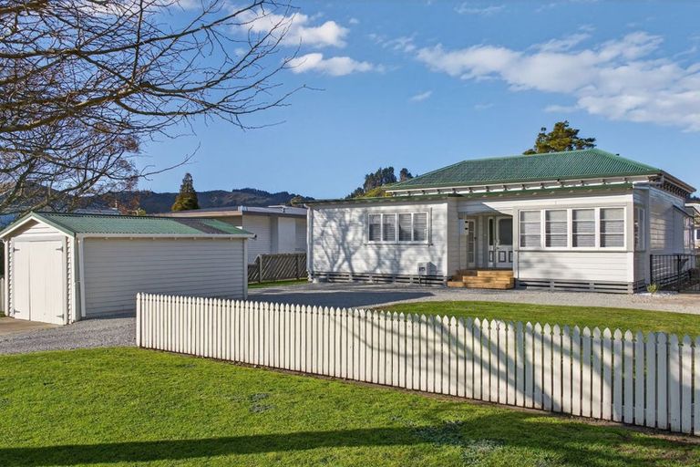 Photo of property in 87 Ormond Road, Whataupoko, Gisborne, 4010
