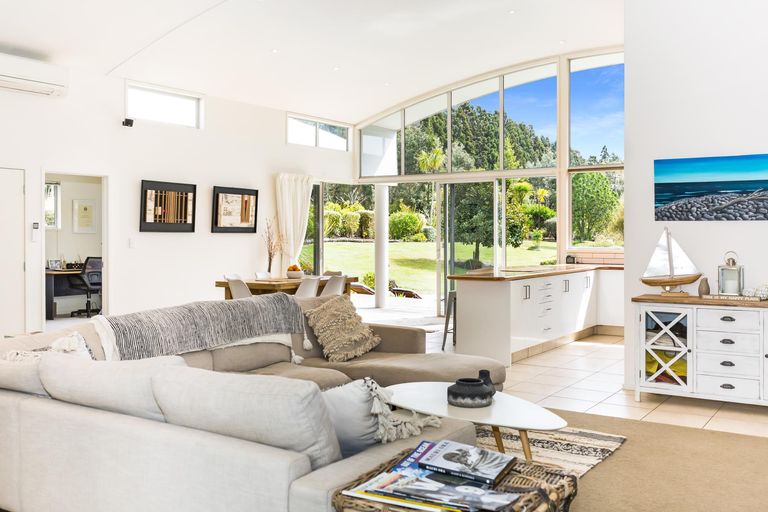 Photo of property in 73 Valencia Lane, Kerikeri, 0293