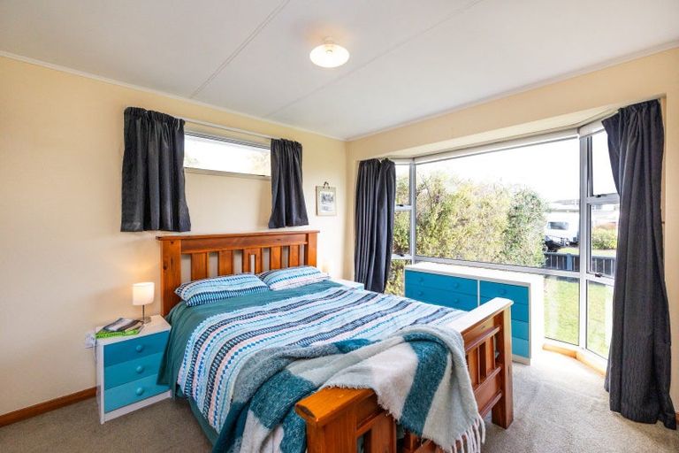 Photo of property in 4 Tingey Place, Awapuni, Palmerston North, 4412