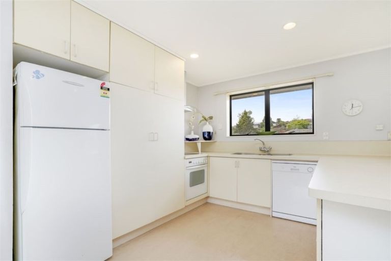 Photo of property in 2 Vista Terrace, Hillcrest, Hamilton, 3216