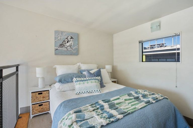 Photo of property in Urbane Apartments, 44/29 Webb Street, Mount Cook, Wellington, 6011