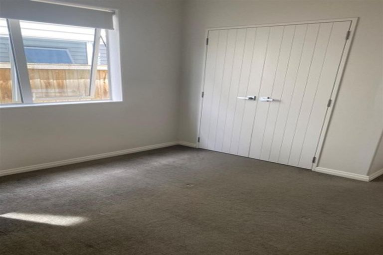 Photo of property in 21e Stamford Crescent, Flat Bush, Auckland, 2019