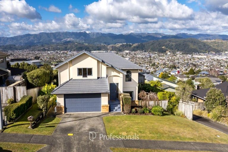 Photo of property in 28 Kirton Drive, Riverstone Terraces, Upper Hutt, 5018