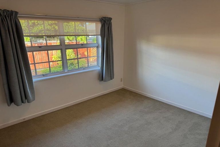 Photo of property in 24 Middle Road, Havelock North, 4130