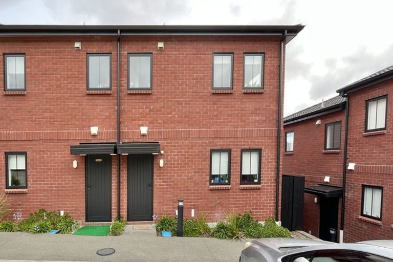 Photo of property in 12/15 Sunhill Road, Sunnyvale, Auckland, 0612