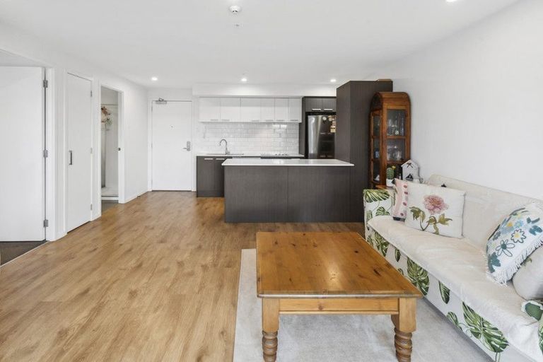 Photo of property in 102/25 Bute Road, Browns Bay, Auckland, 0630