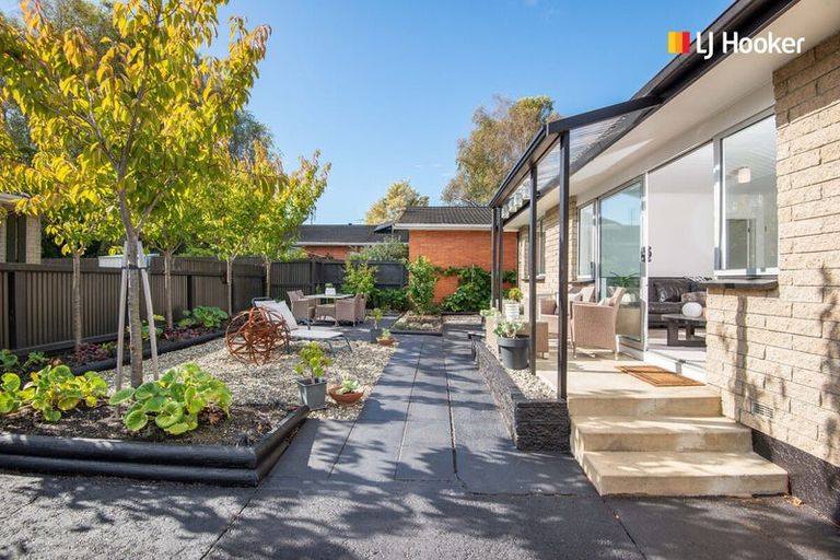 Photo of property in 35 Kinmont Crescent, Kinmont Park, Mosgiel, 9024