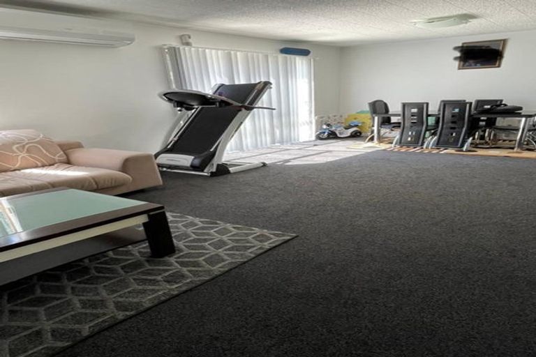 Photo of property in 5/108 Station Road, Papatoetoe, Auckland, 2025