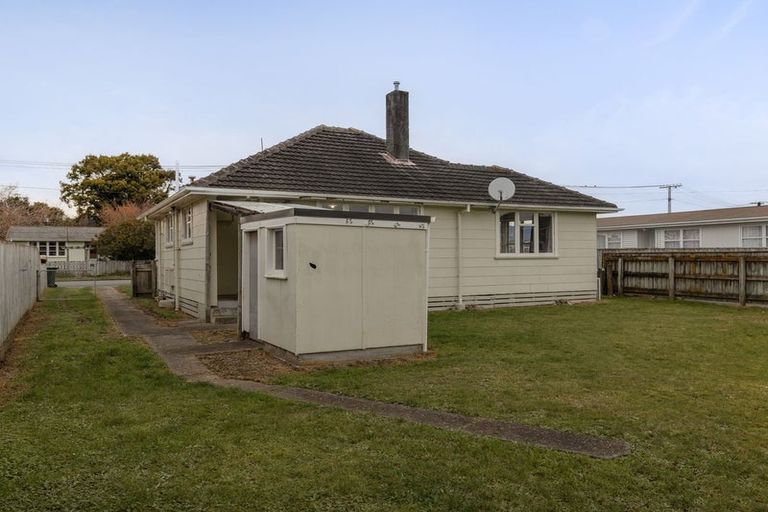 Photo of property in 5 Clyde Street, Levin, 5510
