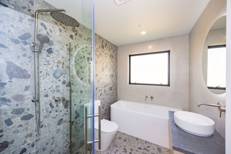 Photo of property in 30 Awanui Road, Red Beach, 0932