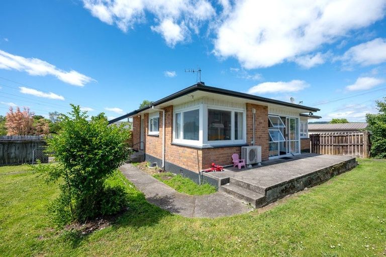 Photo of property in 4 Milne Road, Mangakakahi, Rotorua, 3015