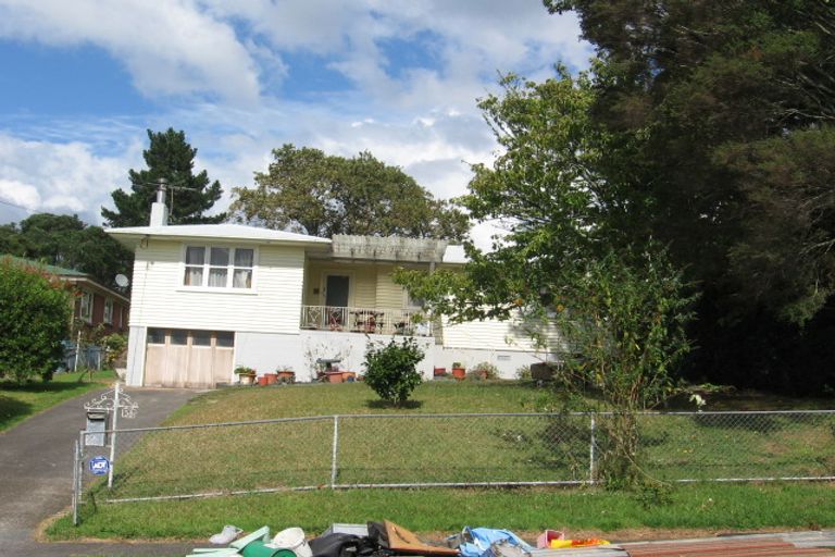 Photo of property in 58 Beaubank Road, Kelston, Auckland, 0602