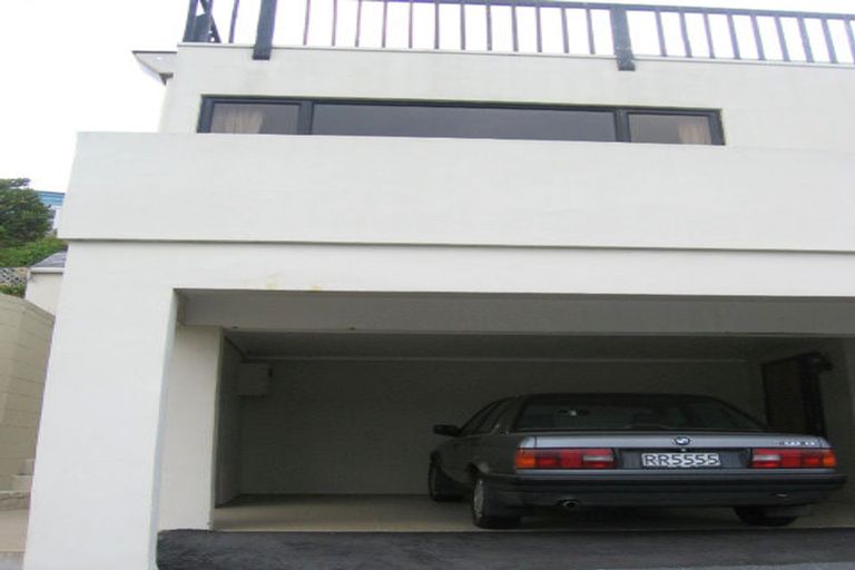 Photo of property in 1 Zaida Way, Maupuia, Wellington, 6022