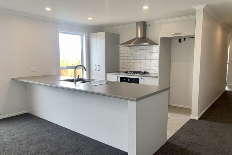 Photo of property in 92 Pragma Rise, Huntington, Hamilton, 3210