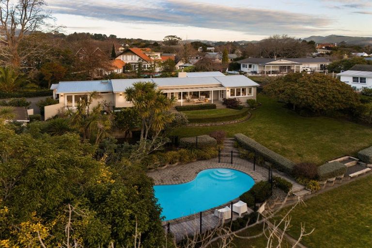 Photo of property in 11 Greenwood Road, Havelock North, 4130