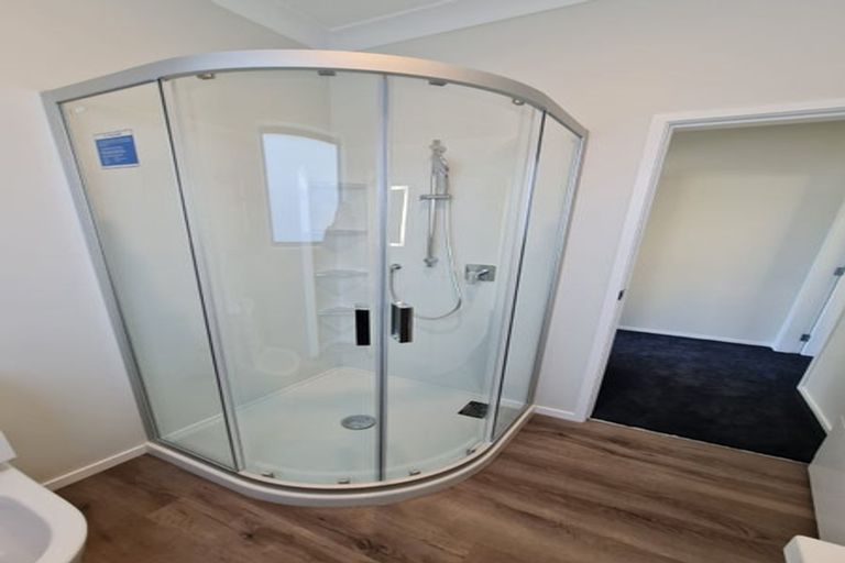 Photo of property in Queen Charlotte Drive, Aotea, Porirua, 5024