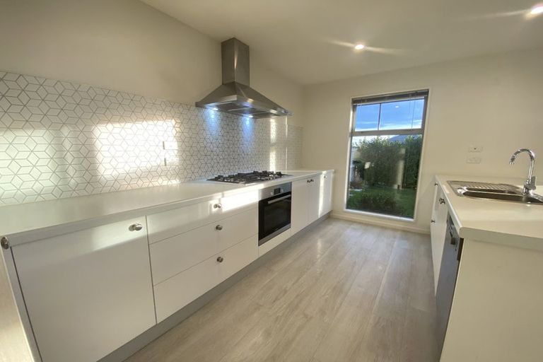 Photo of property in 24 Burnham School Road, Rolleston, 7614