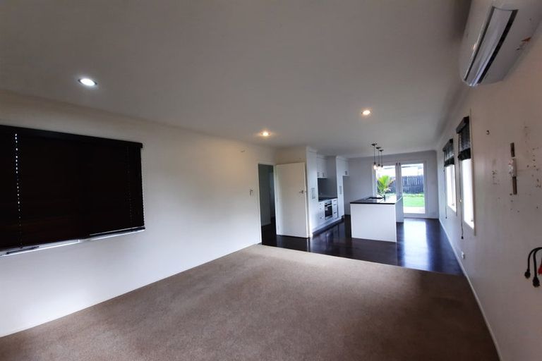 Photo of property in 107 Ennis Avenue, Pakuranga Heights, Auckland, 2010