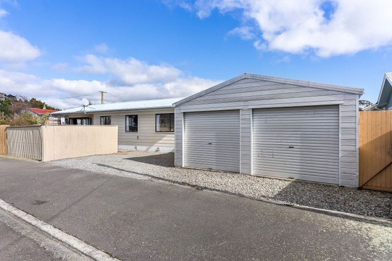 Photo of property in 10 Maclean Street, Wallaceville, Upper Hutt, 5018