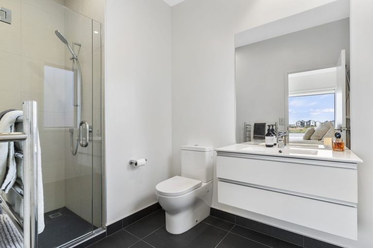 Photo of property in 5 Horomia Road, Karaka, Papakura, 2113