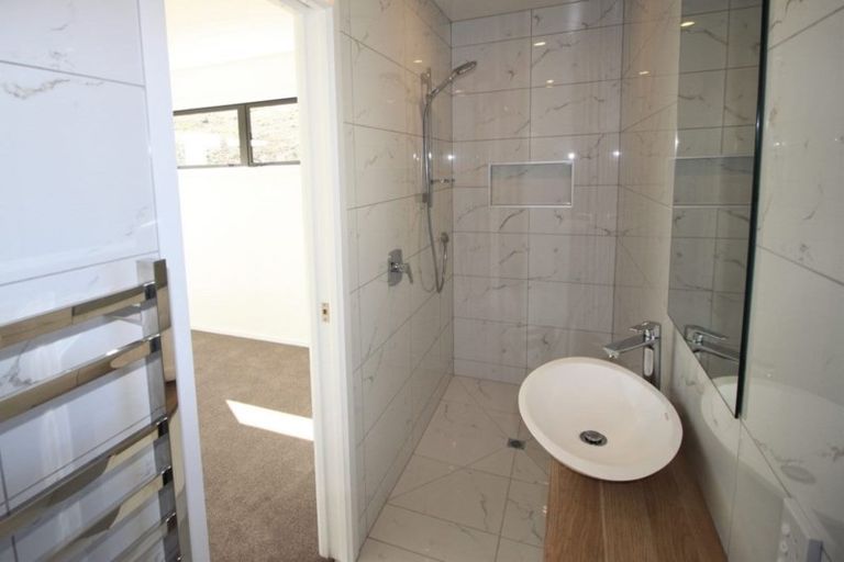 Photo of property in 28 Naylor Street, Hamilton East, Hamilton, 3216