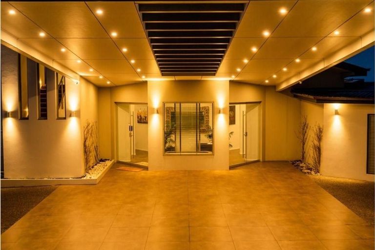 Photo of property in 83 Jervis Road, Waiwera, Orewa, 0994