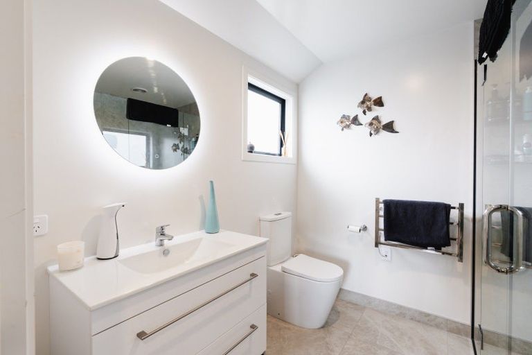 Photo of property in 1a Kings Avenue, South Dunedin, Dunedin, 9012