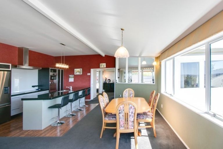 Photo of property in 95 Churchill Drive, Taradale, Napier, 4112