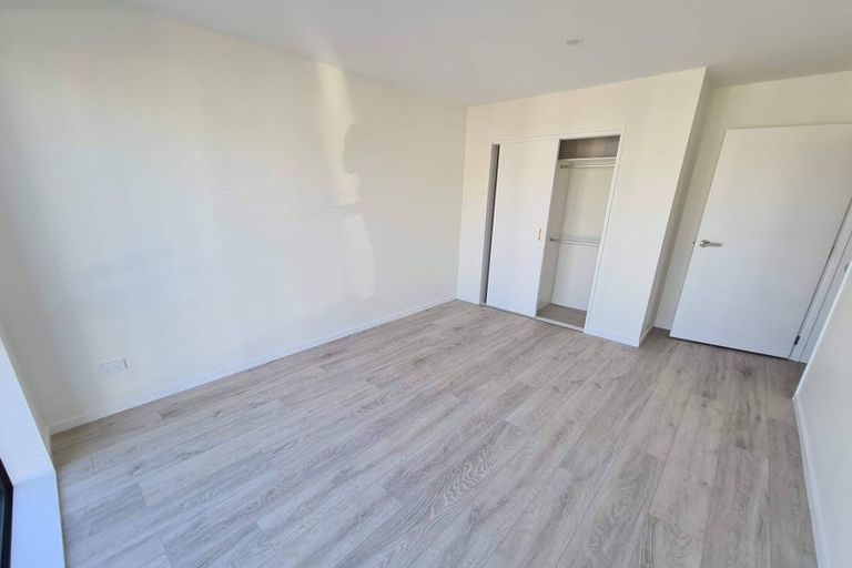 Photo of property in 12 Herekino Street, Westgate, Auckland, 0814