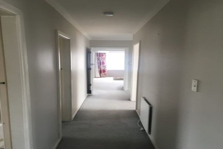 Photo of property in 4 Dunstan Crescent, Hornby, Christchurch, 8042