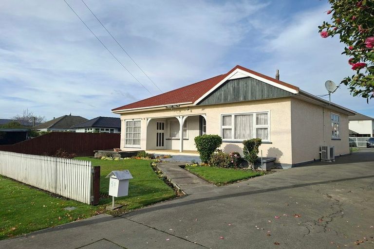 Photo of property in 51 Vagues Road, Northcote, Christchurch, 8052