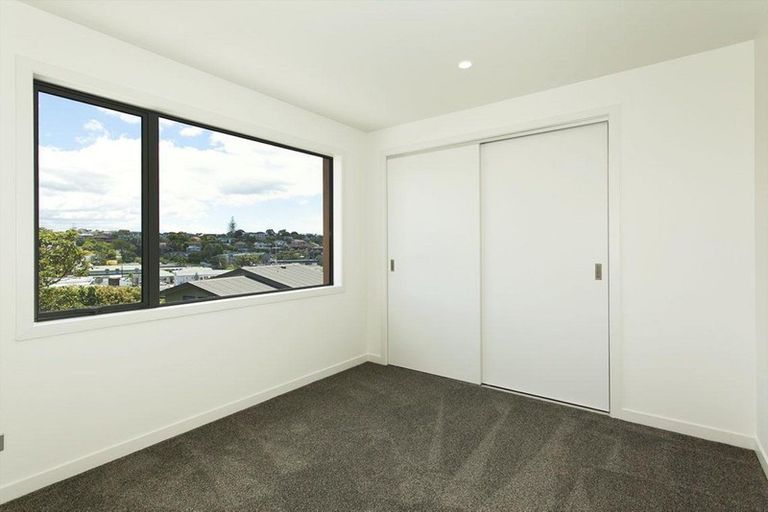 Photo of property in 15 Whakata Lane, Mairangi Bay, Auckland, 0630