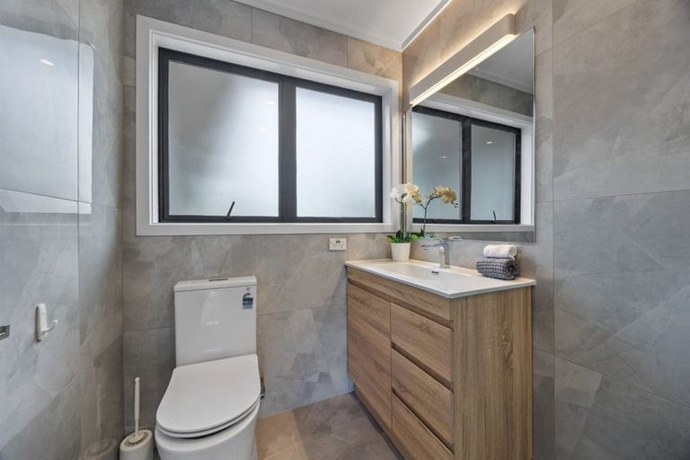 Photo of property in 40 Felton Mathew Avenue, Saint Johns, Auckland, 1072