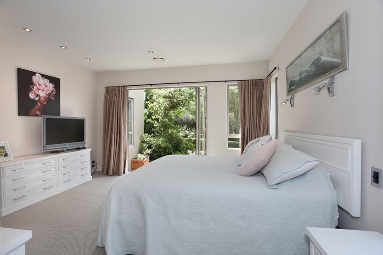 Photo of property in 29 Ngahere Park Road, Turitea, Palmerston North, 4472