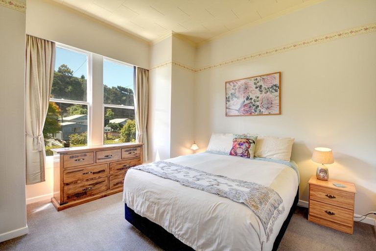 Photo of property in 124 Glen Road, The Glen, Dunedin, 9011