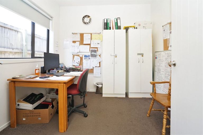 Photo of property in 21 Te Ironui Place, Huntington, Hamilton, 3210