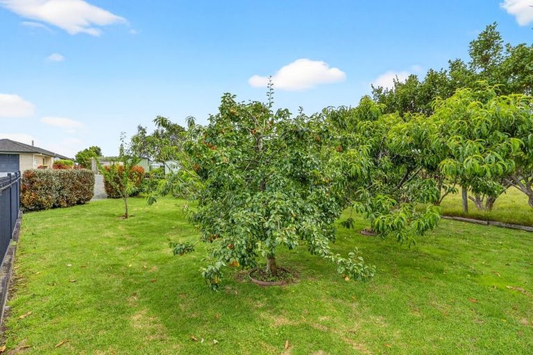 Photo of property in 1014 South Head Road, South Head, Helensville, 0874
