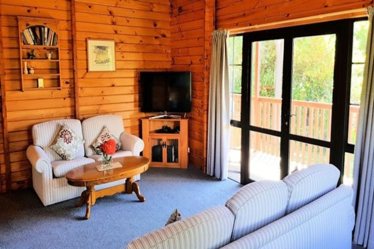 Photo of property in 1 Kura Lane, Diamond Harbour, Lyttelton, 8971