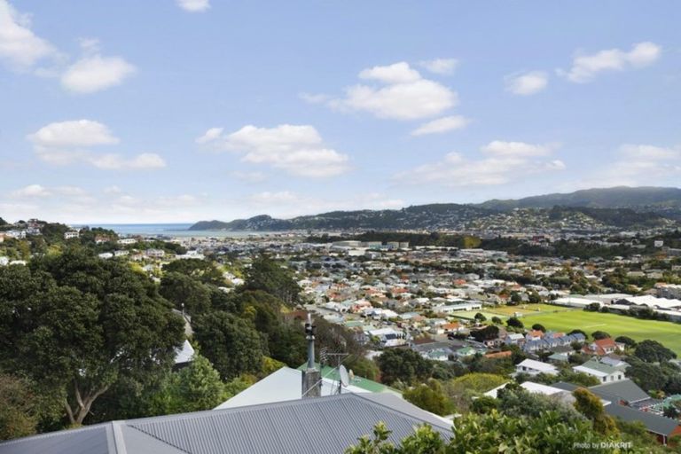 Photo of property in 57 Nevay Road, Miramar, Wellington, 6022