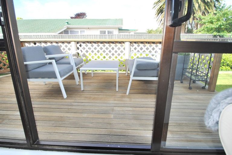 Photo of property in 5 Ruru Crescent, Heretaunga, Upper Hutt, 5018