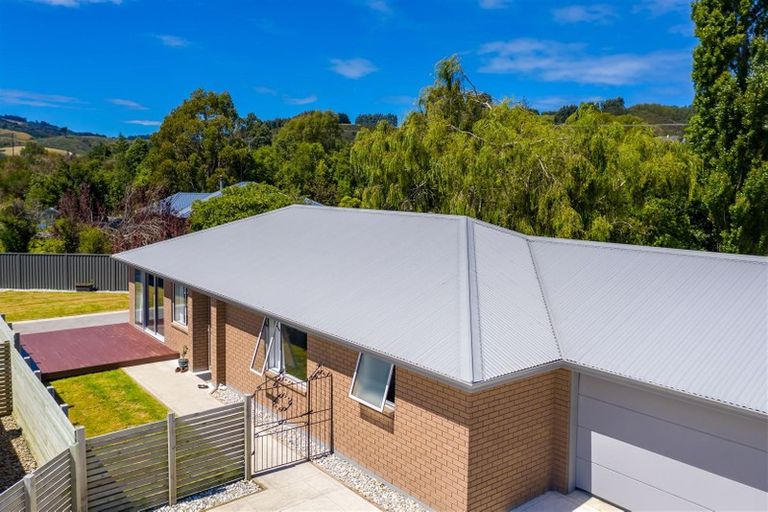 Photo of property in 4a Henderson Street, Mornington, Dunedin, 9011