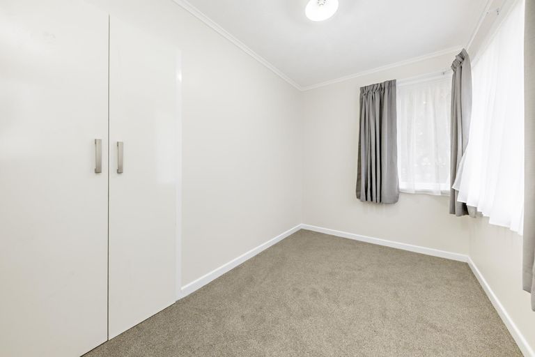 Photo of property in 16 Noel Burnside Road, Wiri, Auckland, 2025