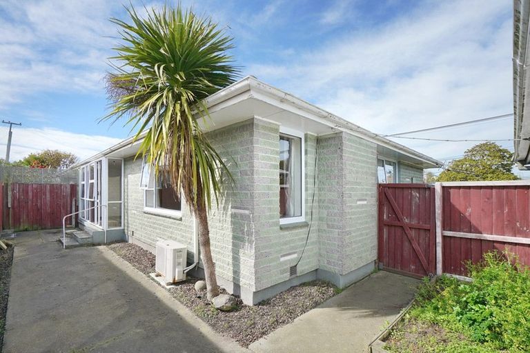 Photo of property in 2 Cradock Street, South New Brighton, Christchurch, 8062
